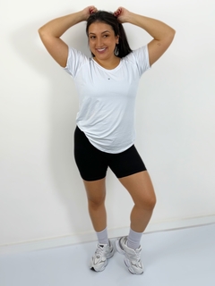 Camiseta Feminina Dry Fit Basic na internet