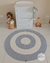 quarto de bebê
lindo tapete minimalista cinza e off white, dando charme e aconchego ao quartinho do bebê
personalize seu tapete con Atelie vera Peixoto, mais de mil quartinhos decorados com tapetes de crochê

feito a mao
