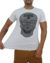 Camiseta Masculina Slim Fit com Elastano - Caveira Emborrachada - comprar online
