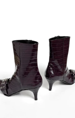 Imagen de BOTINETA DAKOTA Croco Bordo