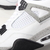 Air Jordan 4 "White Cement" na internet