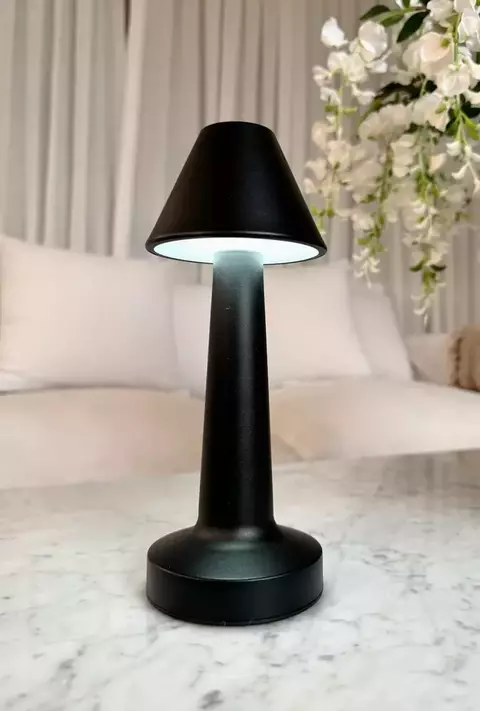 Lampara Bjorn negra - comprar online
