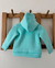Campera de frisa celeste - Miel y Cuna