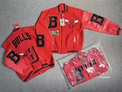 JACKET NBA CHICAGO BULLS ROJA en internet