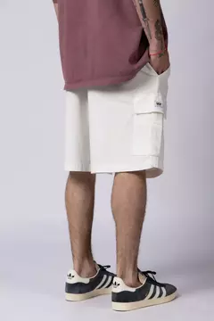 BERMUDA LINO CARGO ORIS CRUDO - comprar online