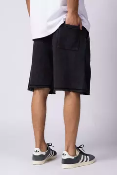 BERMUDA OVER AURIS NEGRA - comprar online