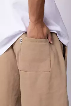 Bermuda Over Vitalis Camel - tienda online