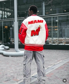 Campera NBA Miami Heat NBA 17x Finals Champions Cream&Red - tienda online