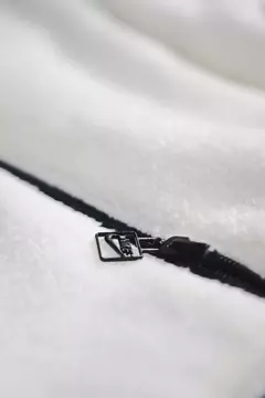 Imagen de Campera Nike Reversible Blanca Peluche - Interior Negro