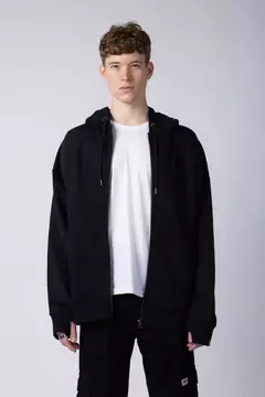 CAMPERA OVER FORGE NEGRA - comprar online