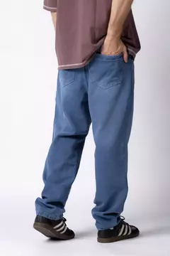 JEAN MOM SHELBY DUST BLUE - tienda online