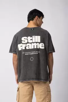 Remera DB Frame Negra en internet