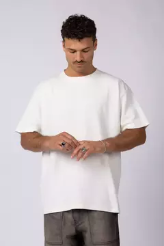 Remera Over Fylo Crudo en internet