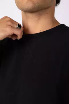 Remera Over Fylo Negra en internet