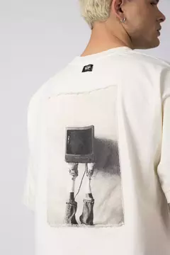 Imagen de Remera Over GR TV Crudo