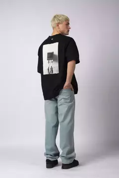 Remera Over GR TV Negra en internet