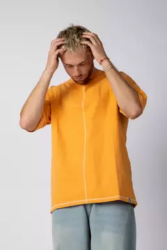 Remera Over-Size Riley Mostaza - comprar online