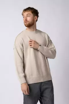SWEATER OVER ZURI ARENA en internet