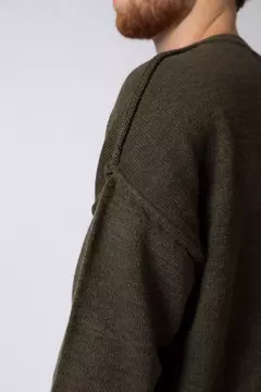 SWEATER OVER ZURI MILITAR - comprar online