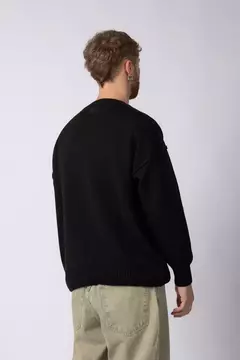 SWEATER OVER ZURI NEGRO - comprar online
