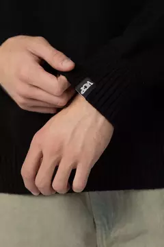 SWEATER OVER ZURI NEGRO - ZETA