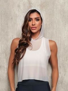 Cropped Tule com Capuz Branco na internet