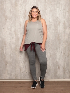 Regata Glow Up Plus Size Cinza - comprar online