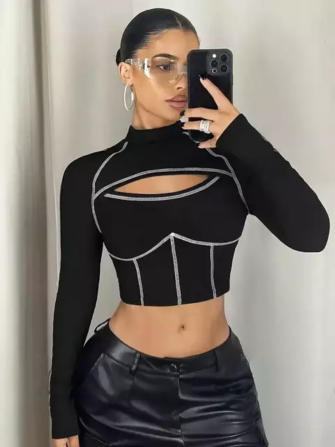 Camiseta Cropped Y2K Feminina de Manga Longa