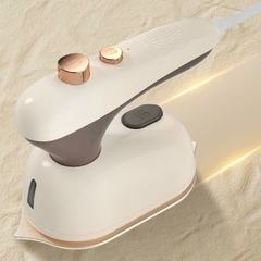 Imagem do Mini Ferro de Passar Roupas a Vapor Portátil – Praticidade e Estilo em Qualquer Lugar