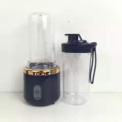 Espremedor Portátil de Duas Xícaras - Praticidade e Sabor a Qualquer Hora - Zellor