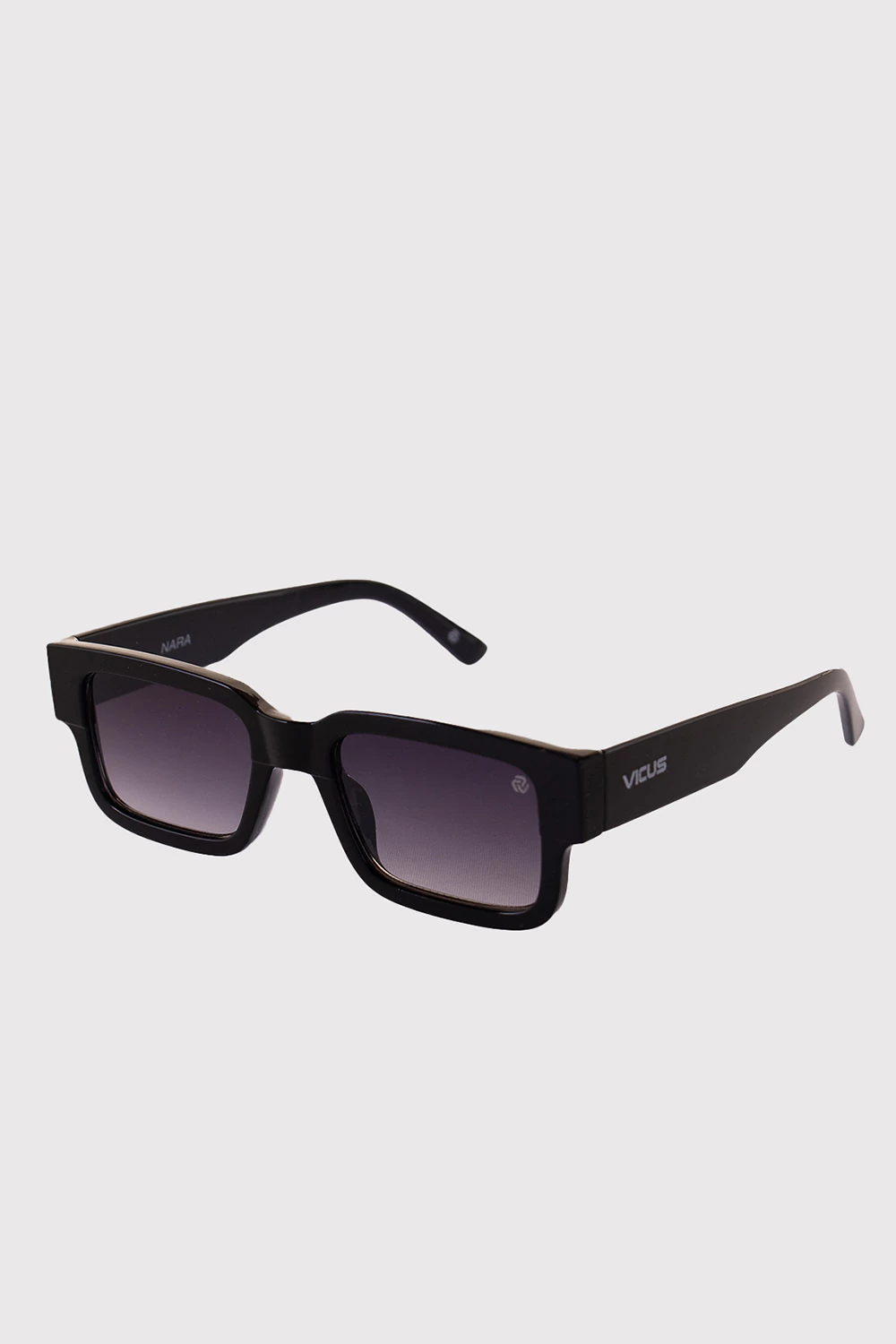 ANTEOJOS DE SOL NARA NEGRO LENTE GRIS DEGRADADO - comprar online