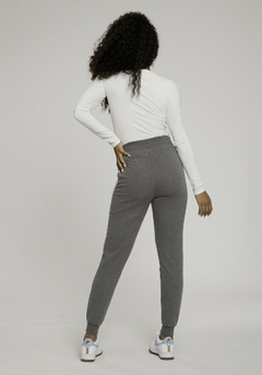 CALÇA FEMININA EM MOLETOM FELPADO - Amsterdam Closet