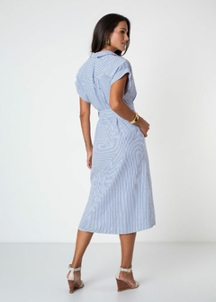 VESTIDO TECIDO DETALHE EM FLOR - loja online