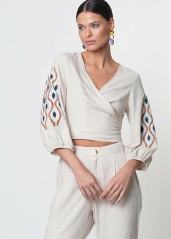BLUSA EM LINHO COM BORDADO MANGA - comprar online