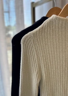 Blusa Fio Pluma Feminina Confy na internet