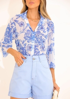 CAMISA EM TULE MANGA 3/4 ALONGADA - loja online