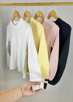 Blusa Tricot Básica Inverno Feminina - comprar online