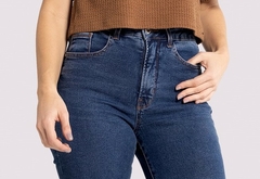 CALÇA FEMININA JEANS AZUL ESCURO COM ELASTANO CHAPA BARRIGA - loja online