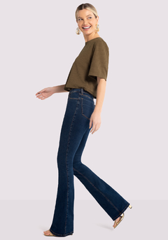 CALÇA JEANS FEMININO COM ELASTANO 3 TAMANHOS EM 1 FLARE - comprar online