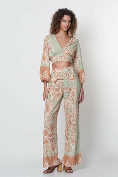 CROPPED DE VISCOSE COM MANGA 7/8 - Amsterdam Closet
