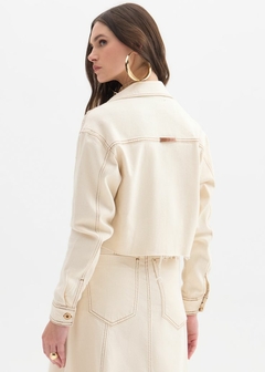 JAQUETA CROPPED JEANS - comprar online