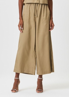 CALÇA BETINA EM TECIDO - comprar online