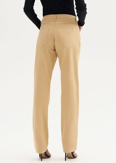 CALÇA JEANS RETA CASUAL FEMININA