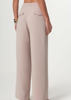 Calça Crepe Alfaiataria Wide Leg Comfy Feminina na internet