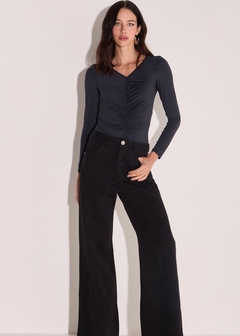 BLUSA DRAPEADA EM MALHA POLIAMIDA DELICATE - loja online