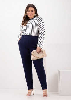Blusa Viscose Listrada Comfy Feminino na internet