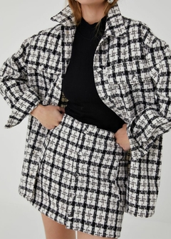 SAIA TWEED CURTA XADREZ DETALHE FRONTAL COM BOTÕES - comprar online