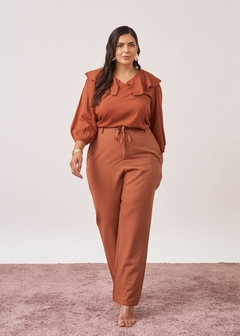 CALÇA VISCOSE RISCA DE GIZ FEMININA - comprar online