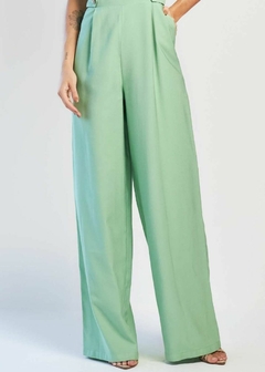 MACAÇÃO CREPE VERDE FEMININO na internet