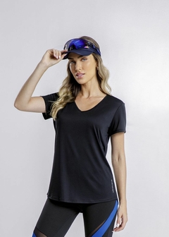BLUSA EM MALHA ¨DRY¨ COM LEVE VAZADOS MANGA CURTA - loja online